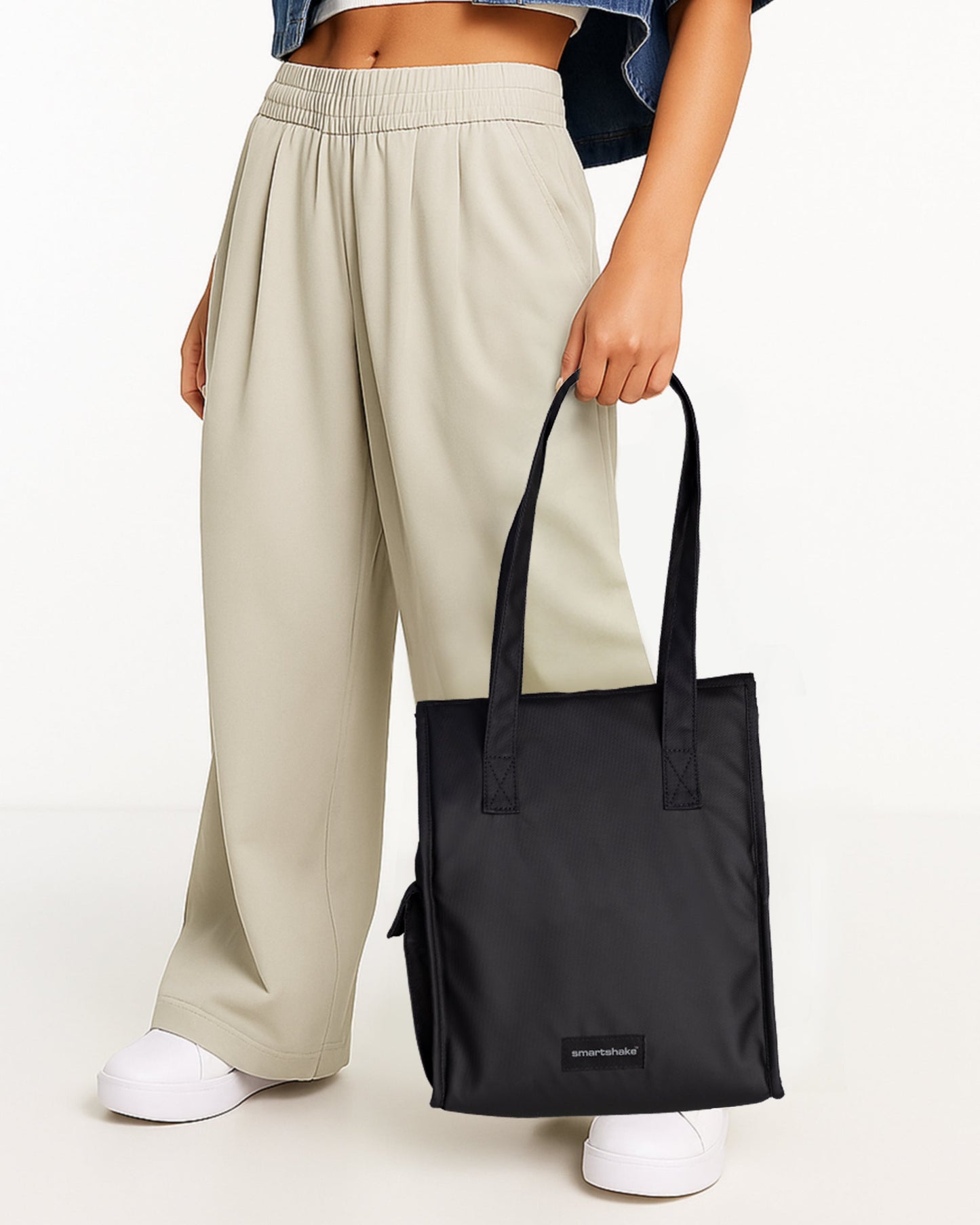 lunch-tote-bag-a1 Smartshake_Lunch_Tote_Bag_lifestyle.jpg