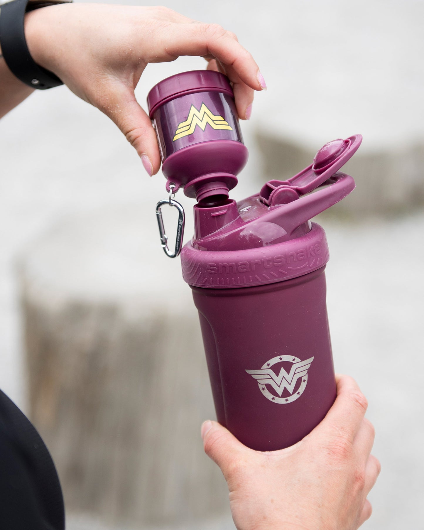 whey2go-funnel-wonder-woman-c5 Smartshake_Whey2Go_Wonderman_Lifestyle.jpg