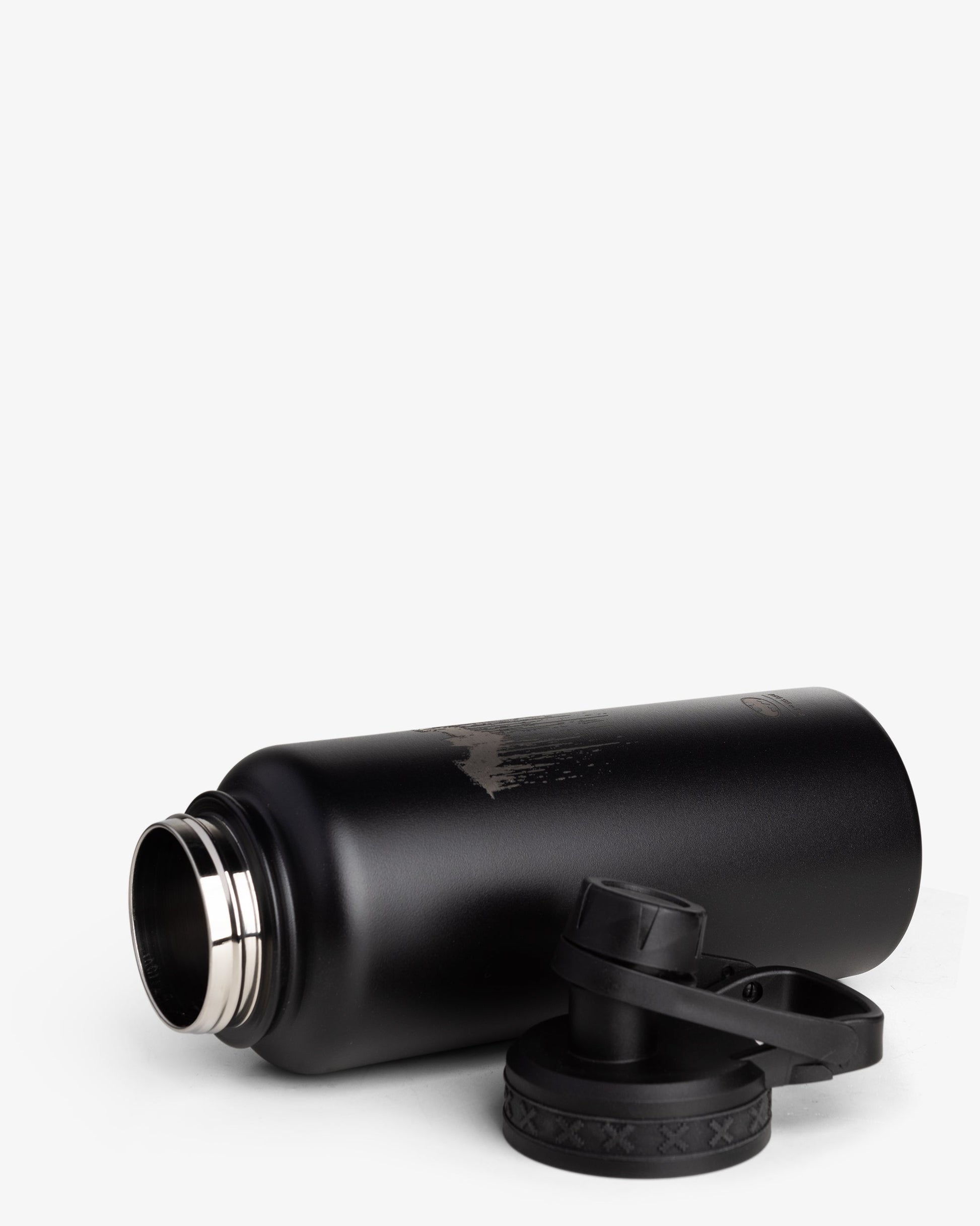 bohtal-insulated-sports-bottle-batman-dripping-logo-o5 Bohtal_Insulated_Sports_Bottle_Batman_Dripping_Logo_unassambled.jpg