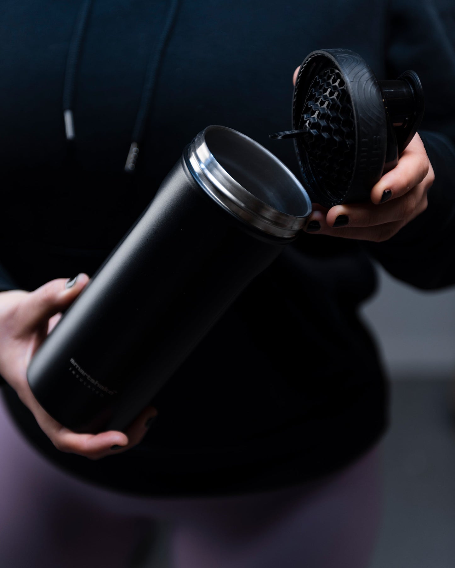 insulated-steel-shaker-black-m4 Smartshake_Insulated_Steel_lifestyle.jpg