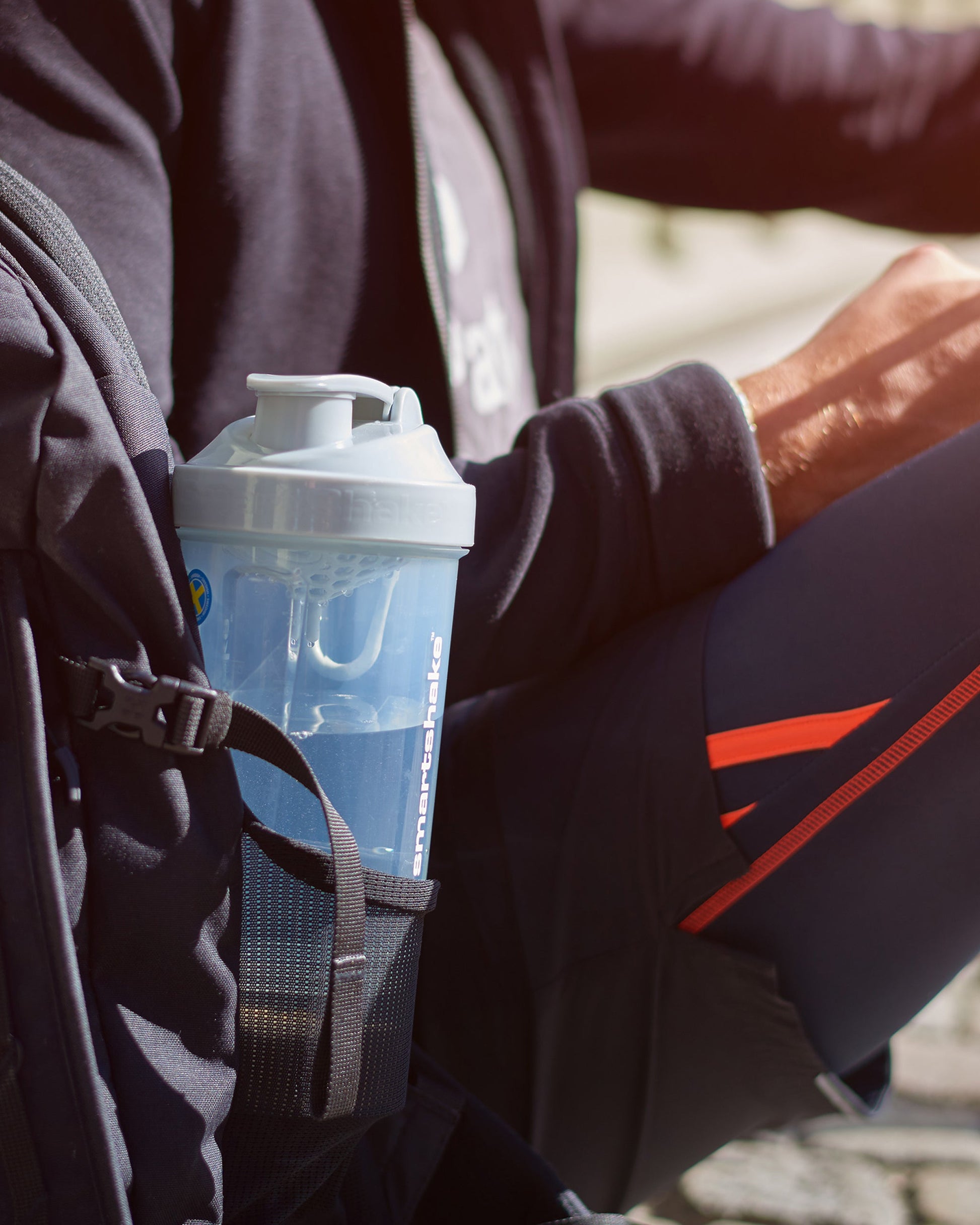 original2go-one-mist-gray-q5 Smartshake_Original2GoONE_Mist_Gray_lifestyle.jpg