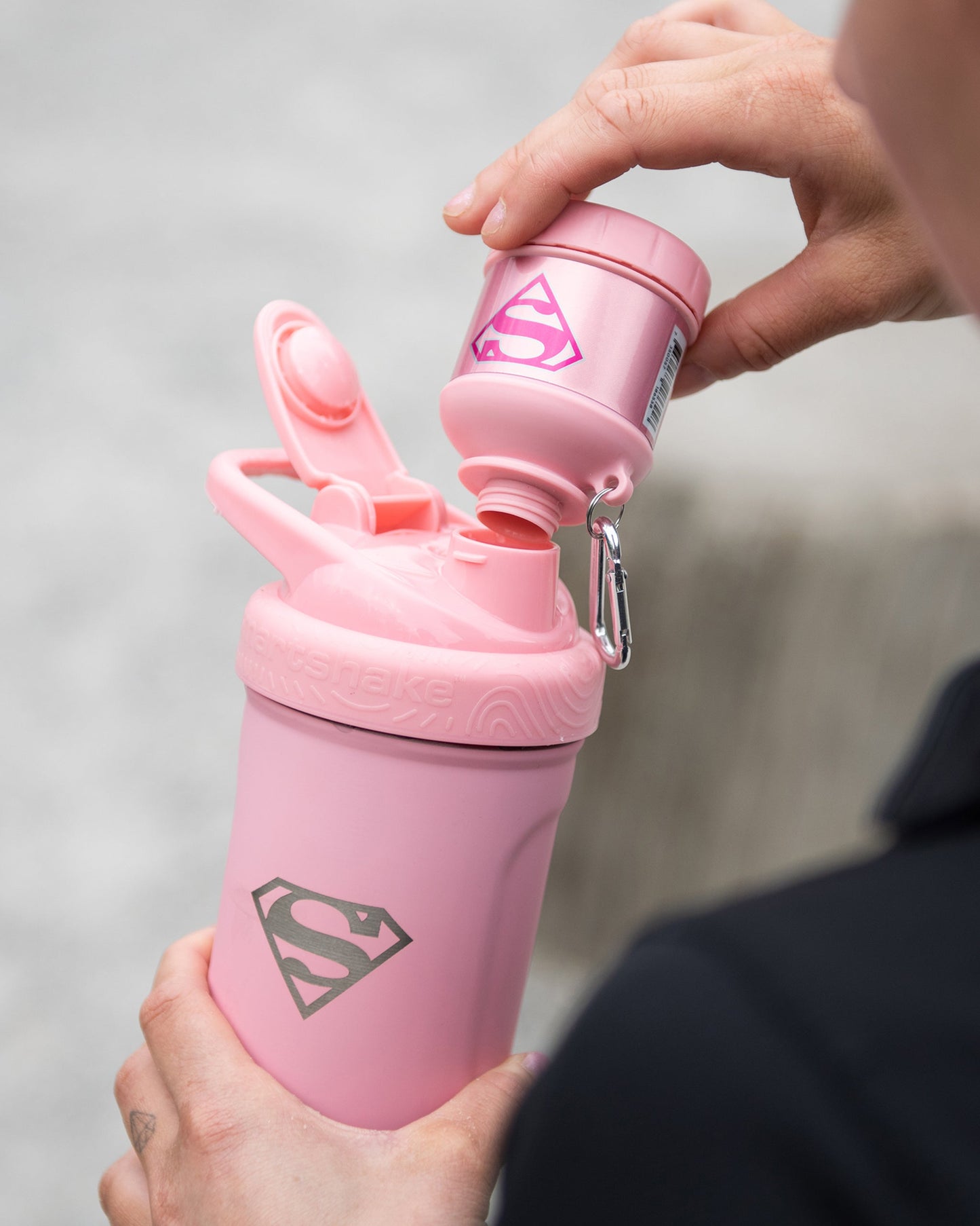 whey2go-funnel-supergirl-x2 Smartshake_Whey2Go_Supergirl_Lifestyle.jpg