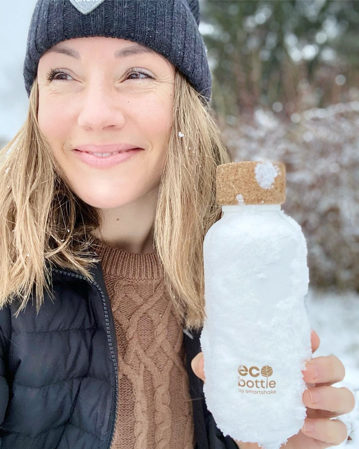 ecobottle-650-white-i9 samrtshake_ecobottle_white_lifestyle.jpg